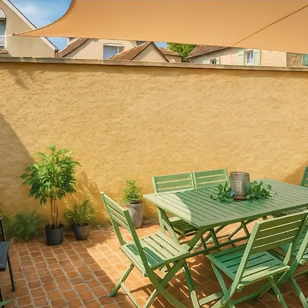 Maison Entiere Pour 6 Personnes Avec Parking Proche Roissy Cdg Et Le Bourget *